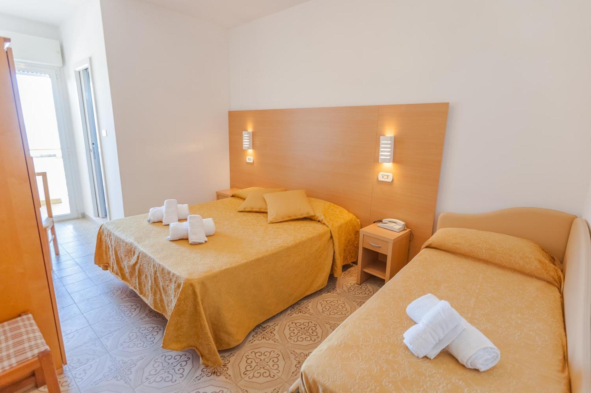 Hotel Patrizia Riccione Dış mekan fotoğraf